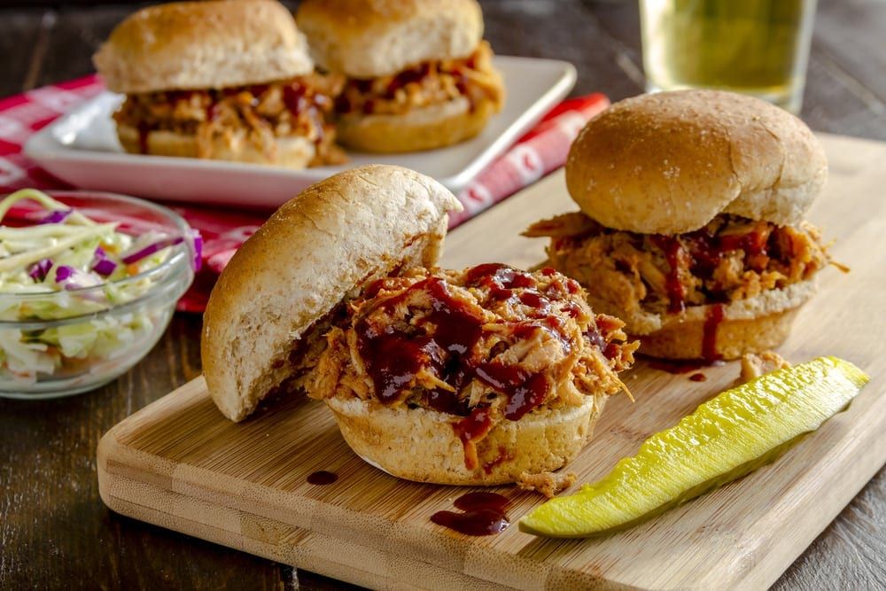 Pulled-chicken sliders and porters