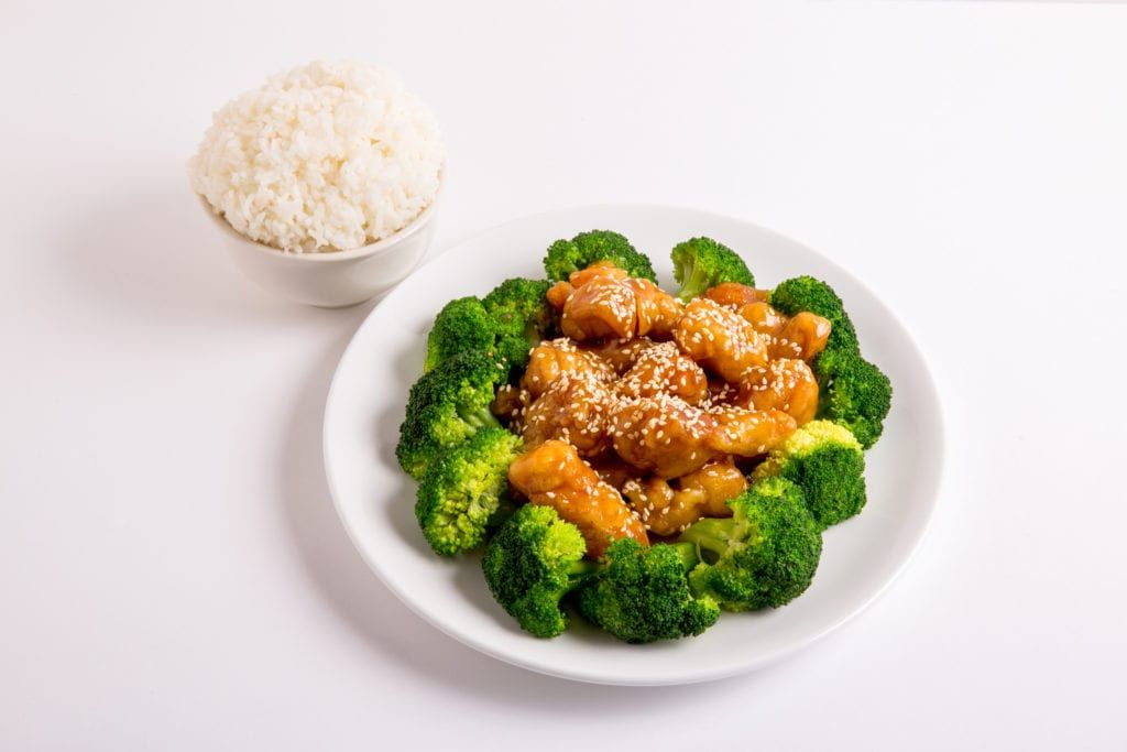  Bookmark this list of Chinese catering ideas so you remember to order dishes like this one, sesame chicken. 