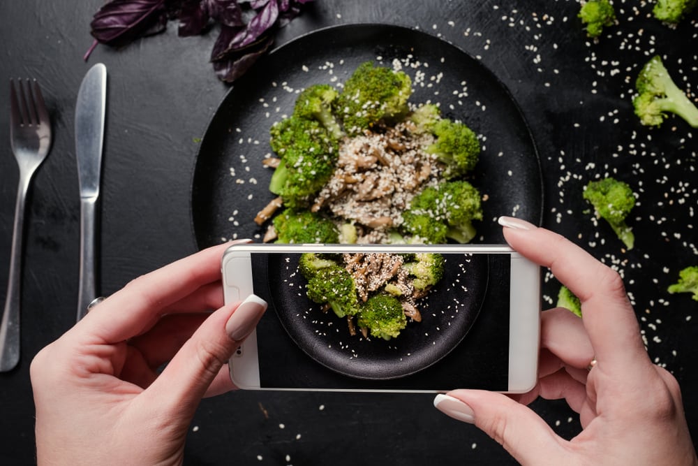 How to promote a restaurant on the most widely used social media platforms in the industry.
